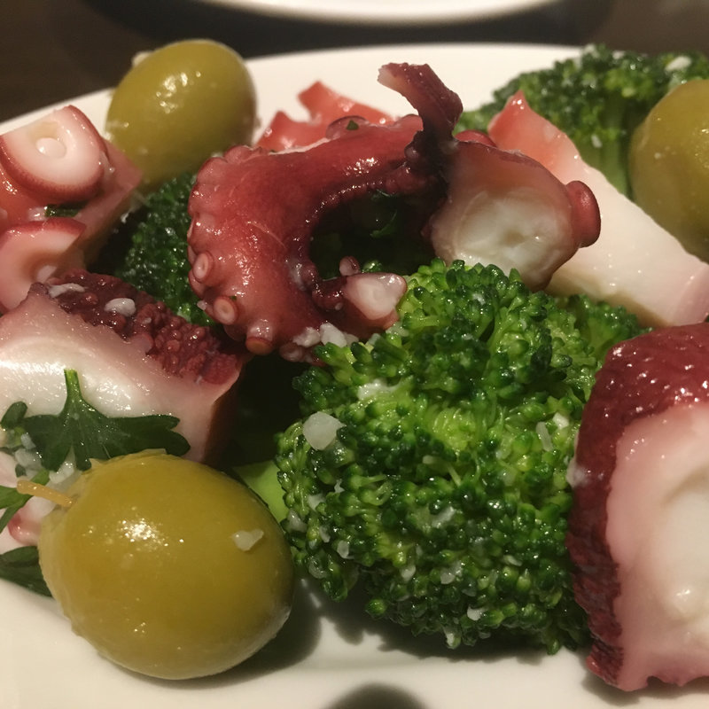 ブロッコリーとタコのマリネ(さら )