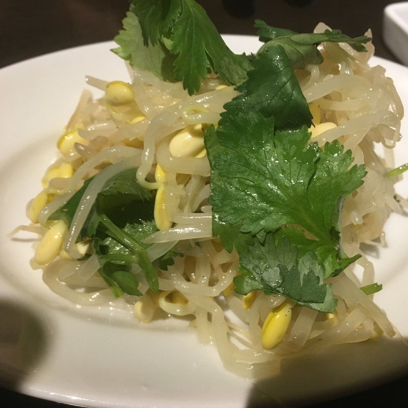 もやしとパクチーの前菜(さら )