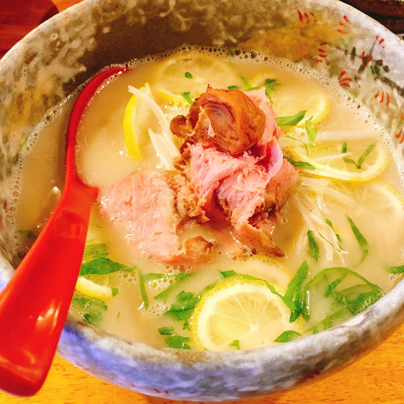 レモンラーメン(豚骨らーめん れん )