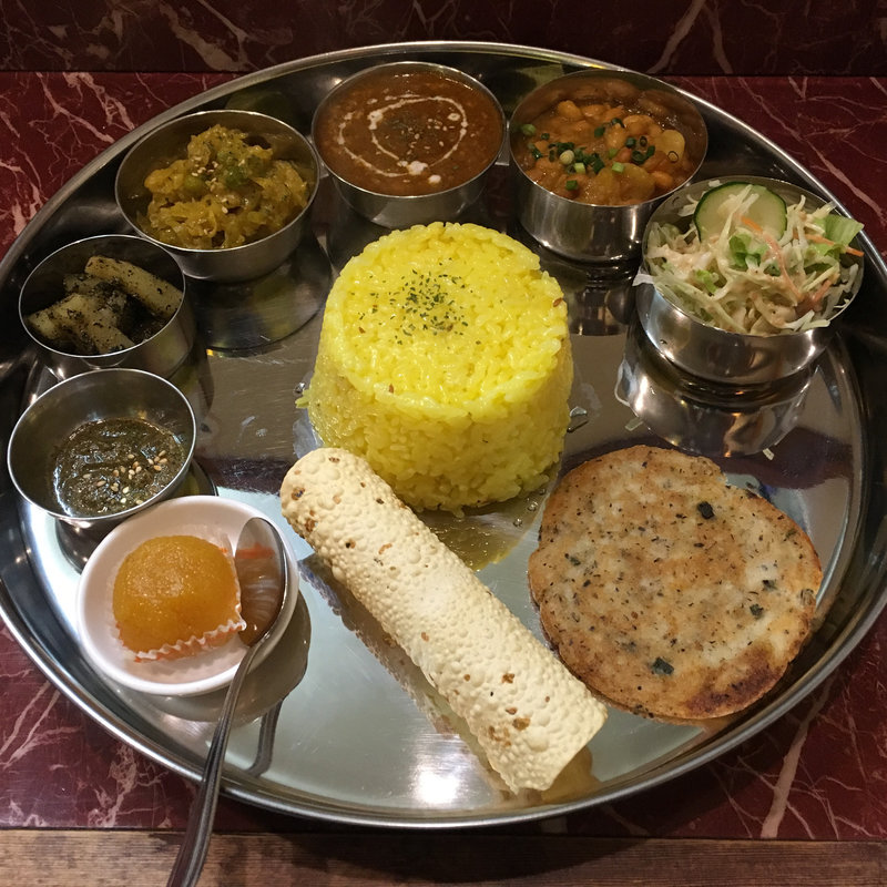 ネパールスペシャルセット(タラちゃんのカレーキッチン)