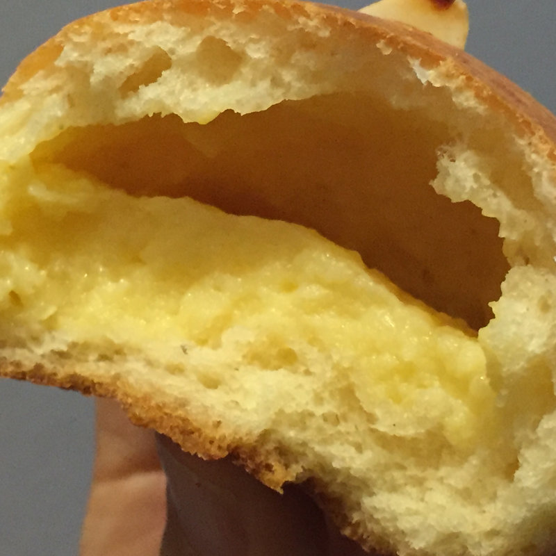 クリームパン(のたり)