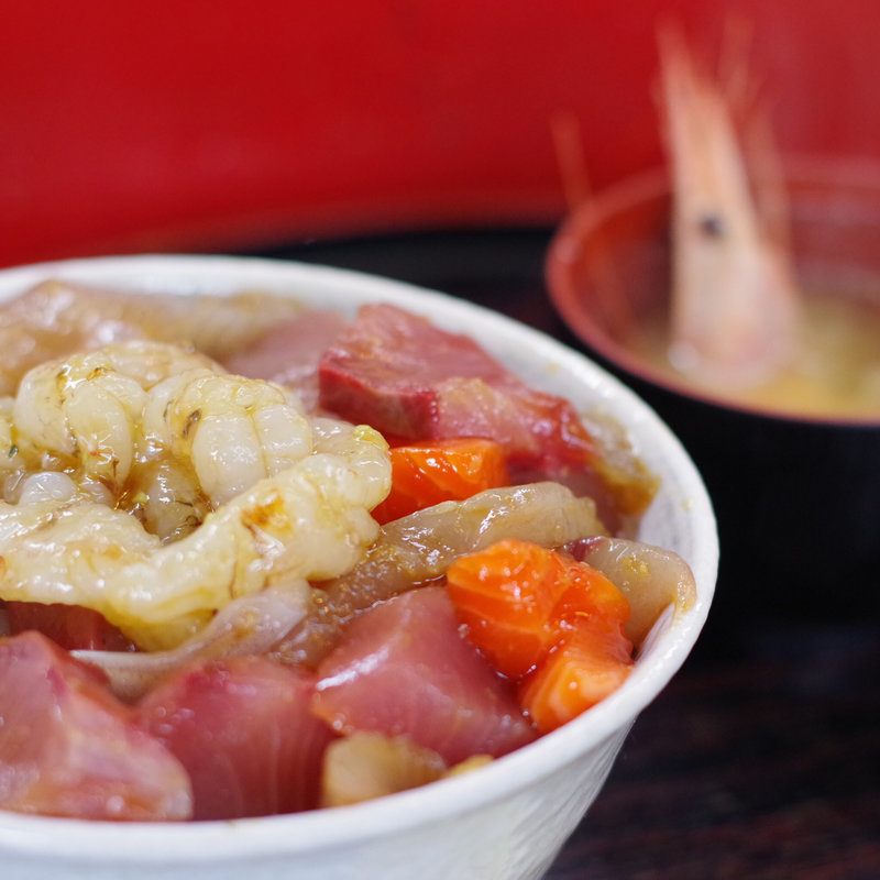 鳴石丼(活魚ふじ)