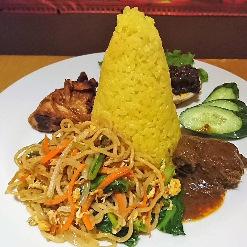 ナシ・チャンプル(アジアンカフェ （Asean cafe）)