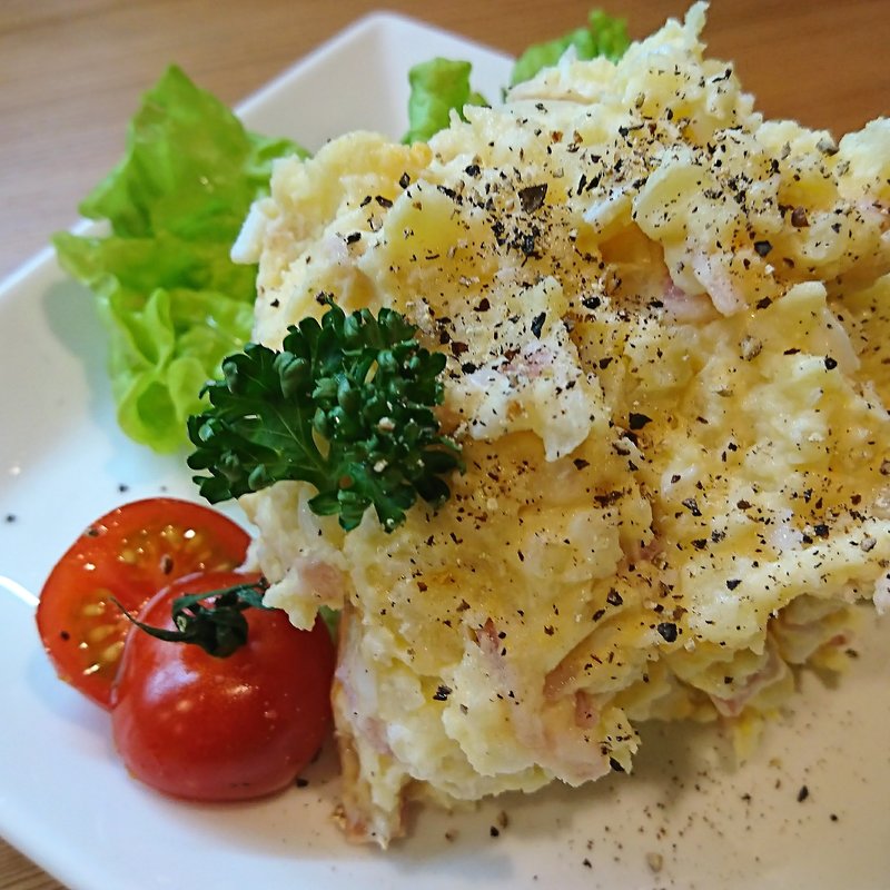 自家製 ポテトサラダ(居酒屋 山心)