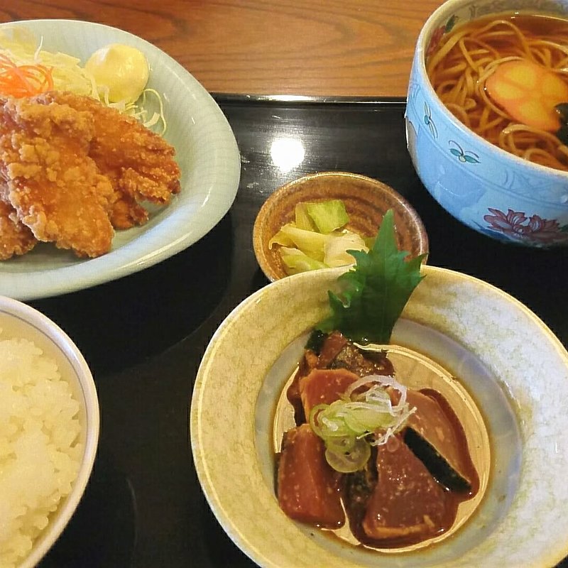 漬けマグロと塩からあげのランチ(喜八 )