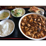 四川麻婆豆腐と焼き餃子二個定食