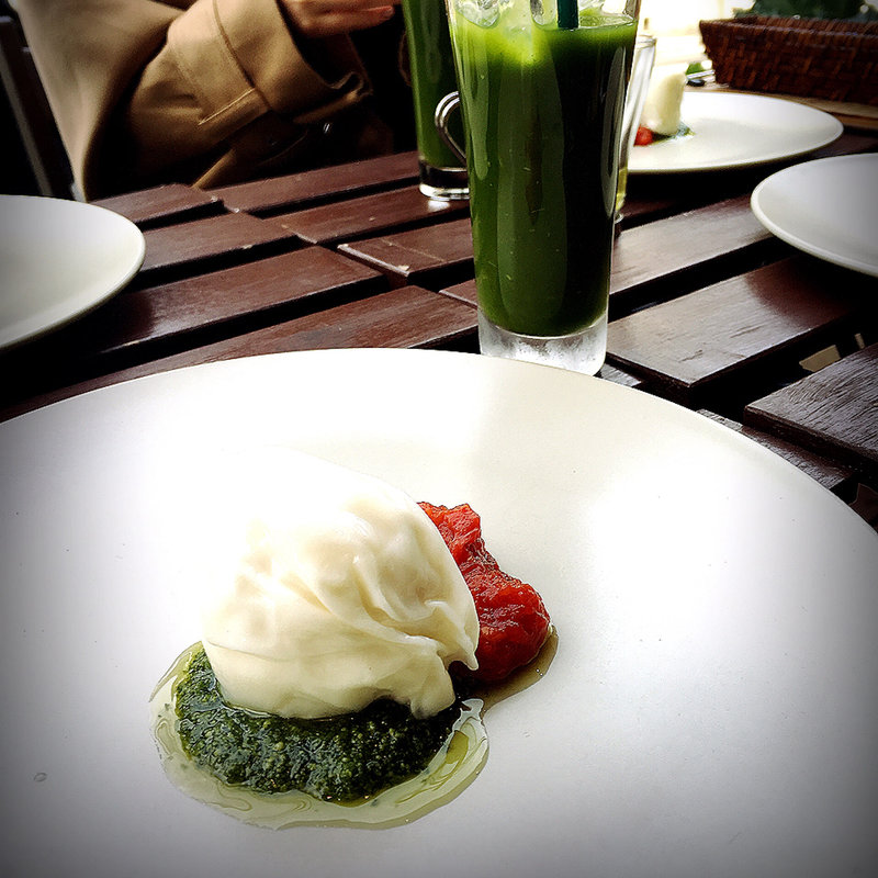 世界一トマト バジルとフレッシュチーズ(WE ARE THE FARM （ウィーアーザファーム）)