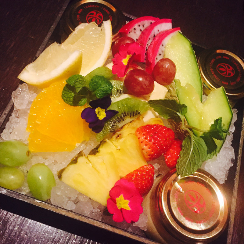 フルーツ盛り合わせ(会員制居酒屋 ITUMO イツモ)