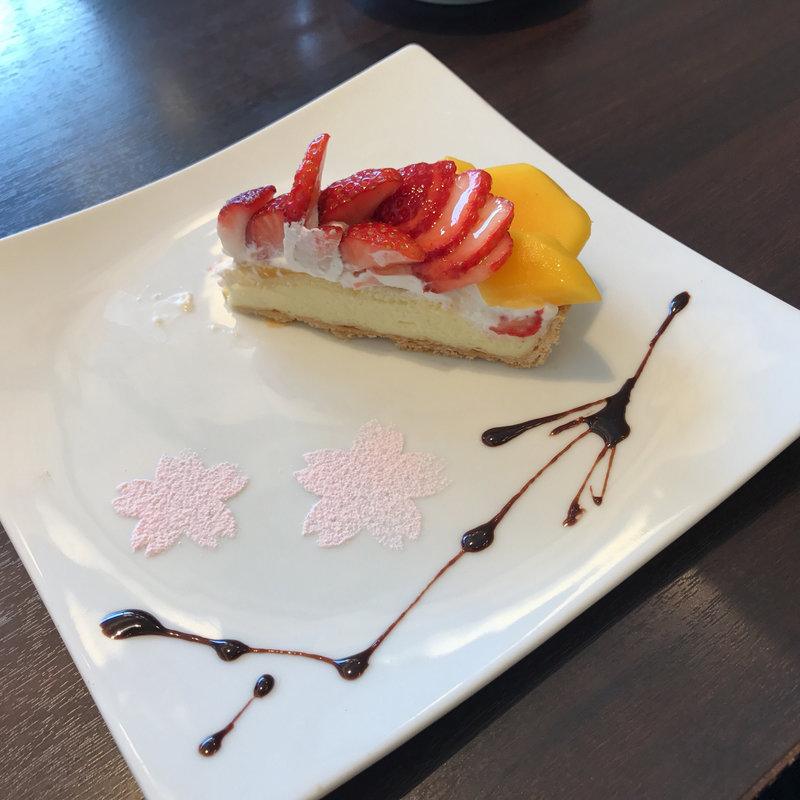ストロベリーマンゴーケーキ(Cafe comme ca)