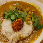 チキンカレー+スパイス玉子(curry phakchi(パクチー))