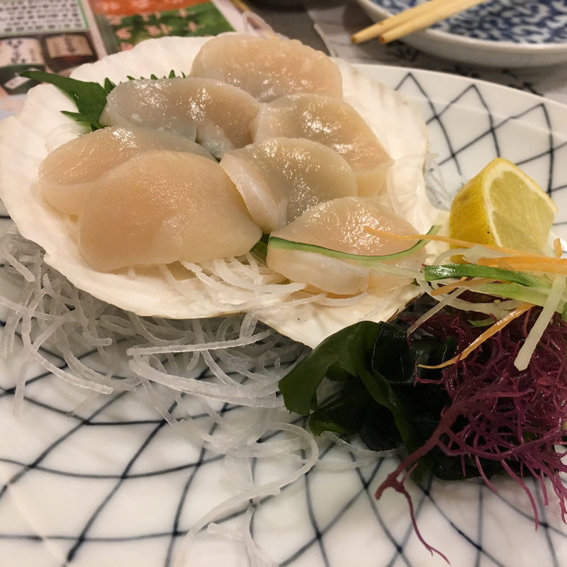 ホタテ刺し(博多味処 ひかり)