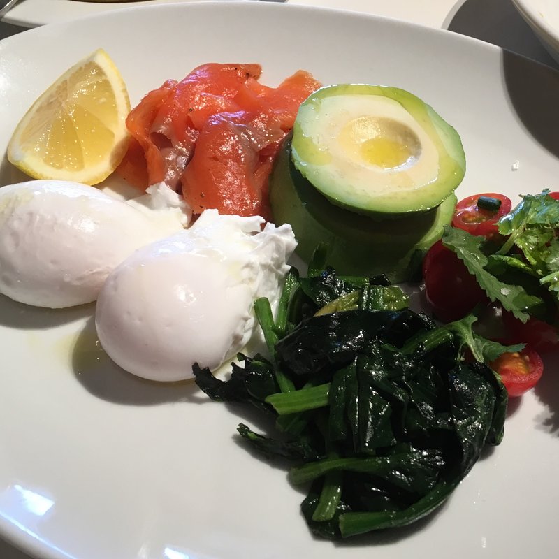 ポーチドエッグ(bills)