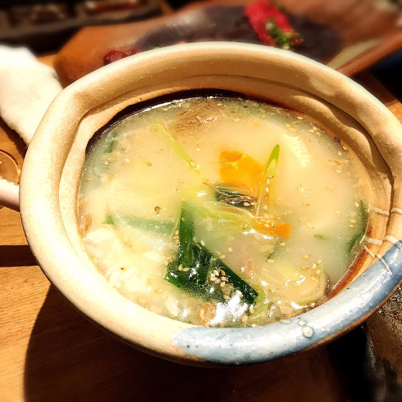 コラーゲンたっぷり コムタンスープ(ミートエソラ（mEat Esola） 中目黒店)