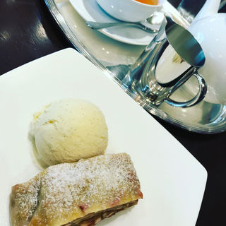 アップルシュトゥーデル(Cafe AMADEUS STORY)