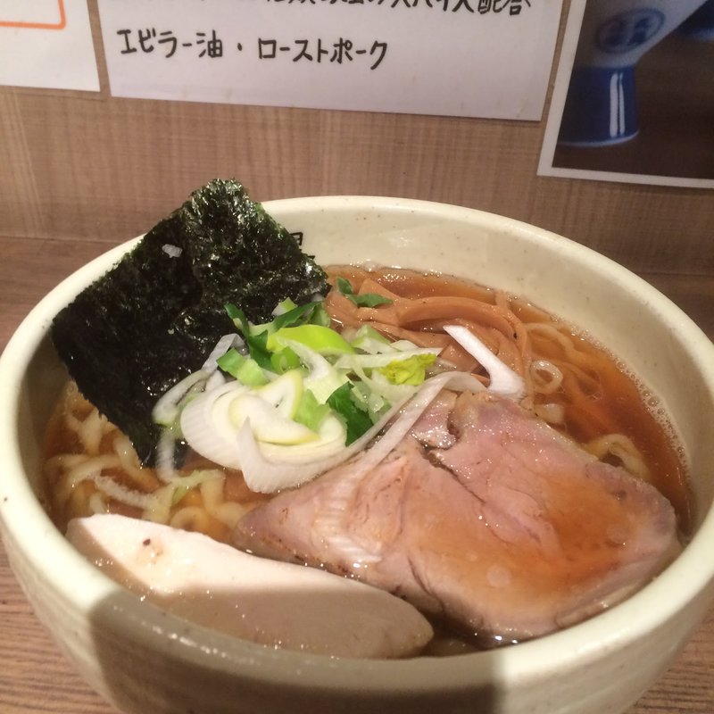 江戸醤油らーめん(江武里)