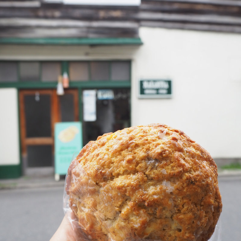 ストロベリークリームチーズスコーン(ナカムラ ジェネラル ストア （NAKAMURA GENERAL STORE）)