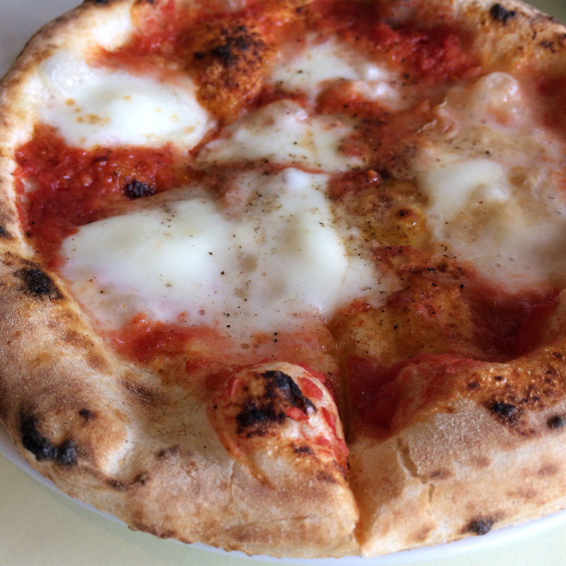 レ ディエイチ(ピッツェリア ティンタレッラ （Pizzeria Tintarella）)