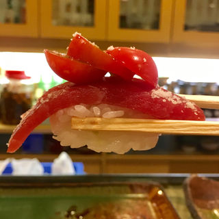 赤身 トマトのせ(たく海 )
