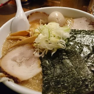 特選しょうゆ （ 細麺 ） ＋ 麺中盛(本八幡らーめん 輝宗)