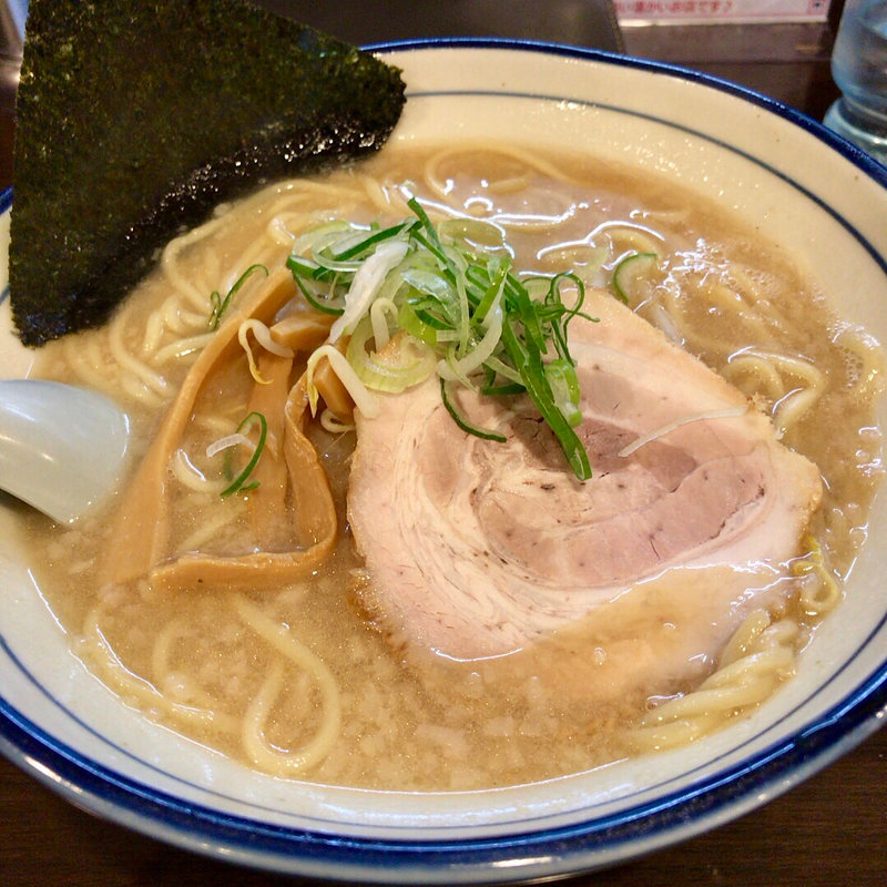 豚骨醤油の中華そば特盛(喰拳 （くいけん）)