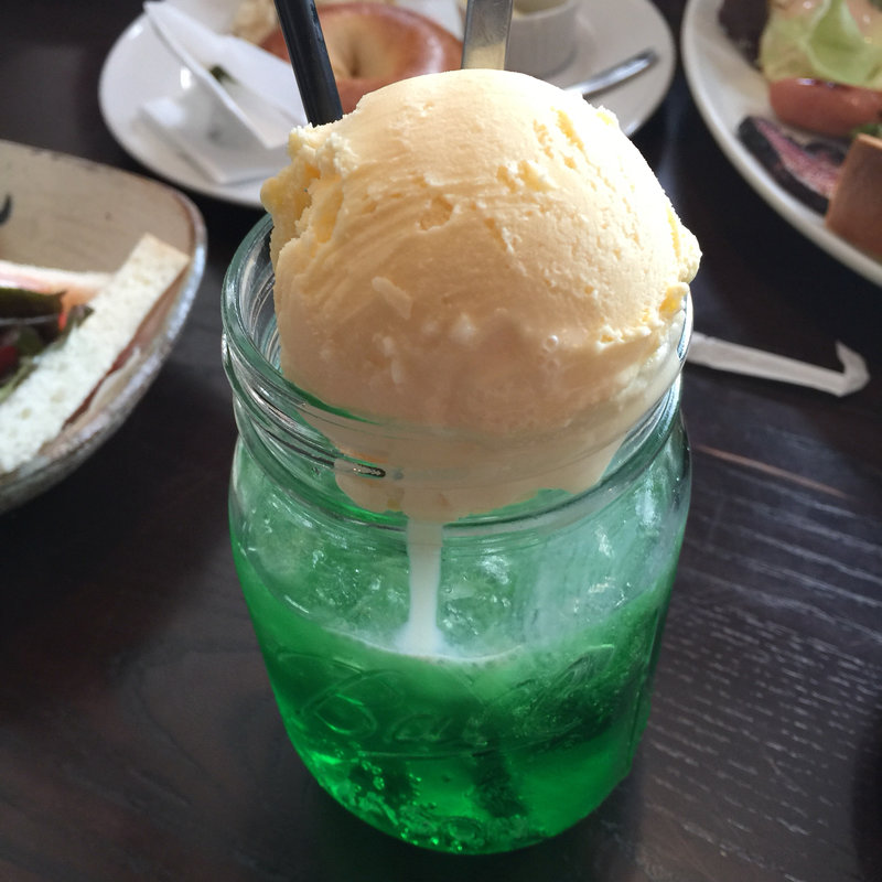 メロンソーダ(ガルル珈琲)