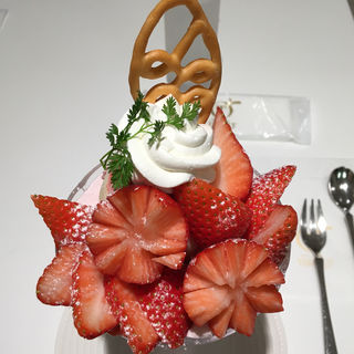 苺のパフェ(タカノフルーツパーラー 地下鉄ビル店 )