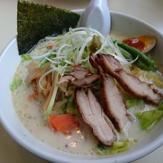 鶏白湯 野菜のっけ塩そば （中）(らーめん めん吉 新松戸店 )
