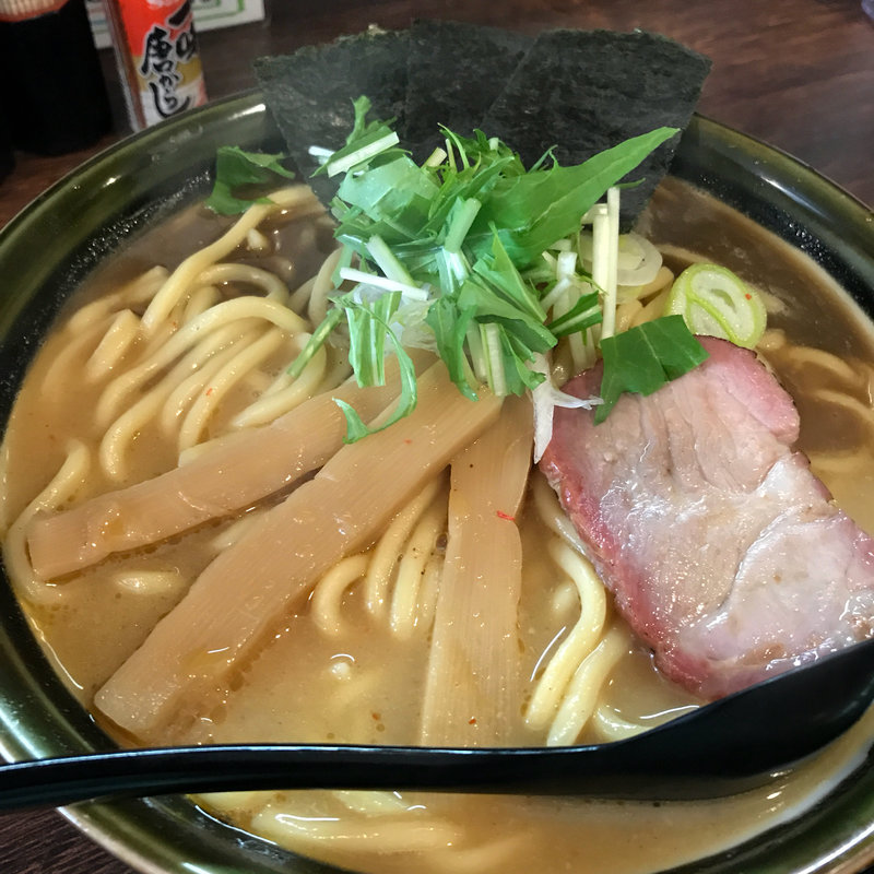 らーめん(大盛り)(自家製麺 麺屋 利八)