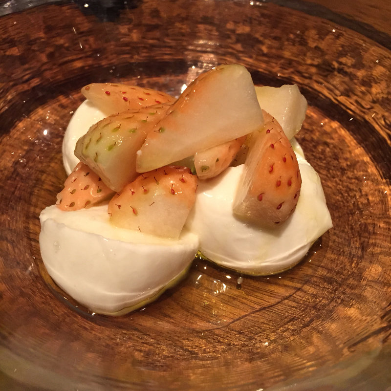 イチゴとモッツァレラチーズ(サリーヒルズ （Surry hills）)