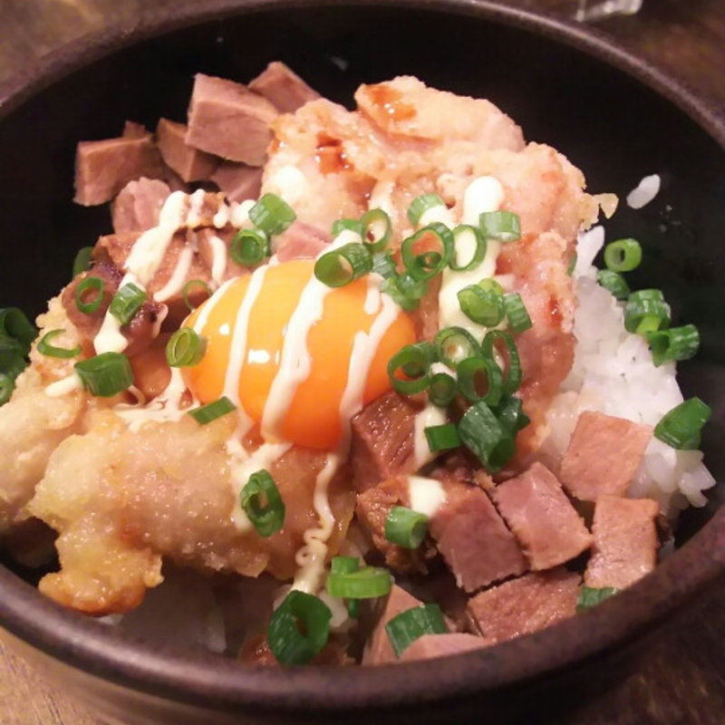 肉丼(拉麺 黒ノ坊 三軒茶屋店 )