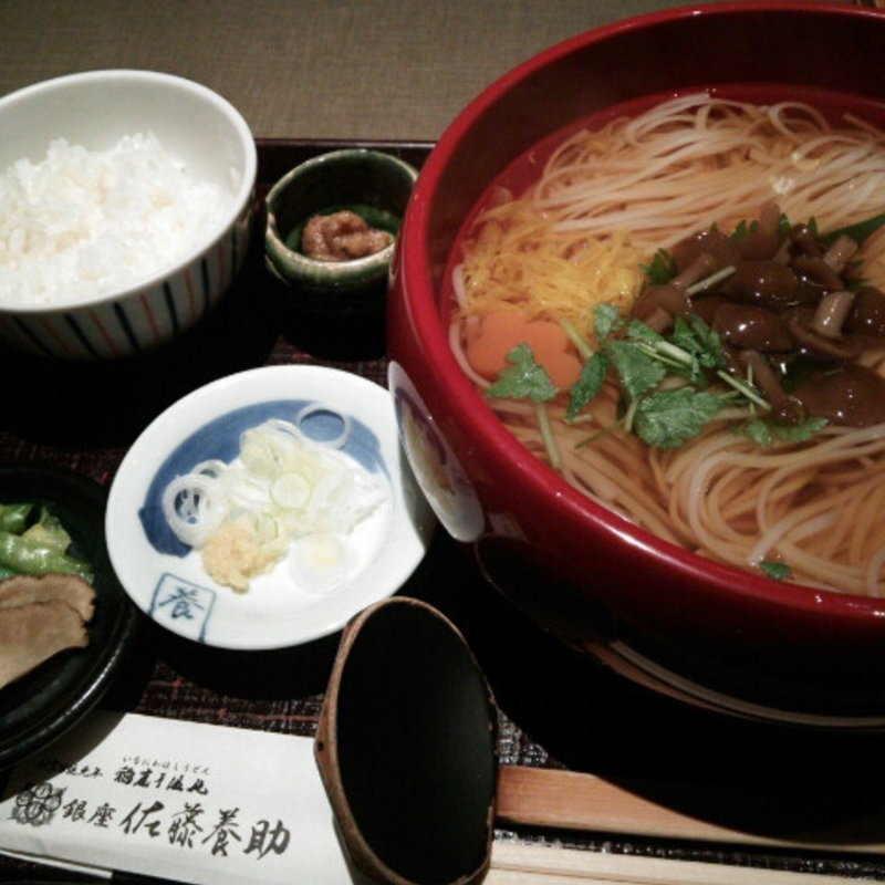 なめこうどん(銀座 佐藤養助)