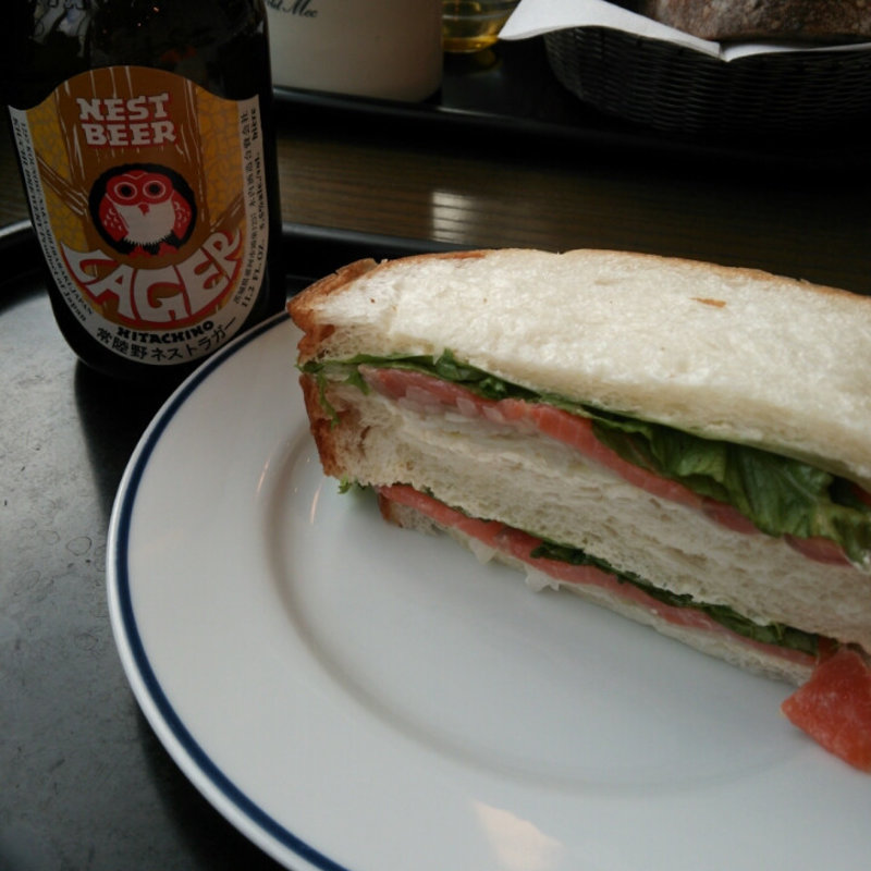 サーモンのサンドイッチ(レフェクトワール （REFECTOIRE）)