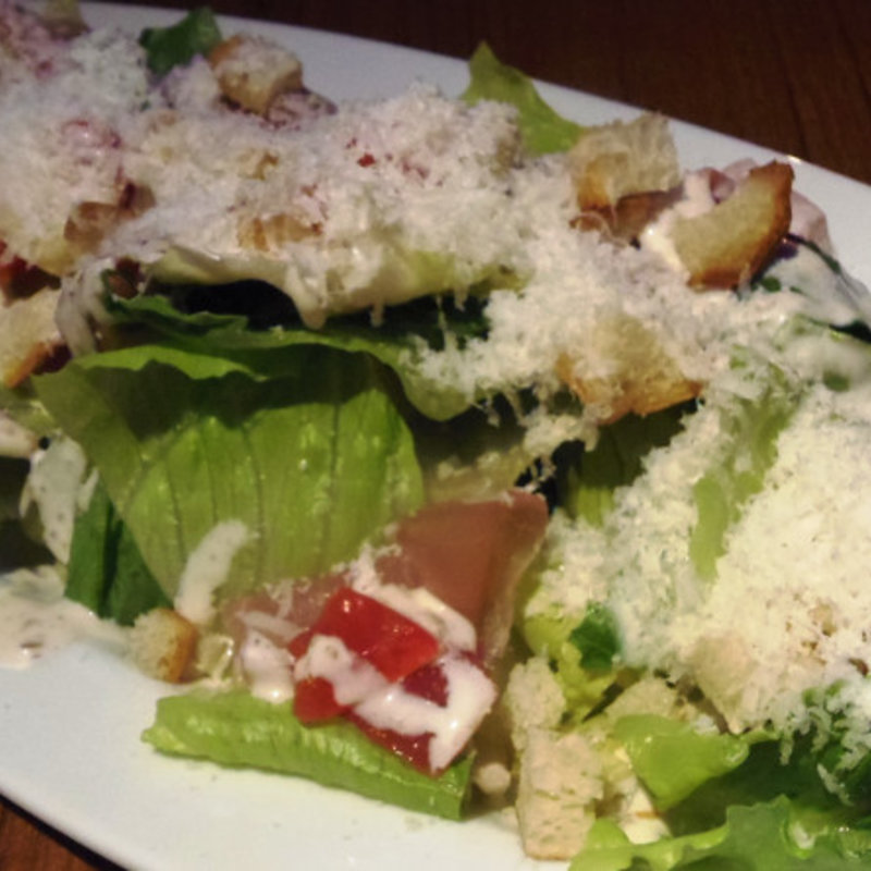 生ハムとロメインレタスのシーザーサラダ(シーフードトラットリアSdining )