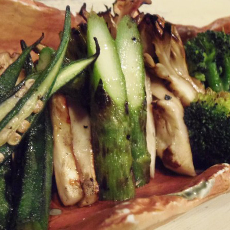 炭焼き野菜のバーニャカウダー(炭焼きBAR 心 梅田東通り店)