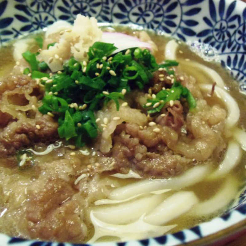 オリーブ牛うどん かけ 温(讃岐の味 塩がま屋 （さぬきのあじしおがまや）)