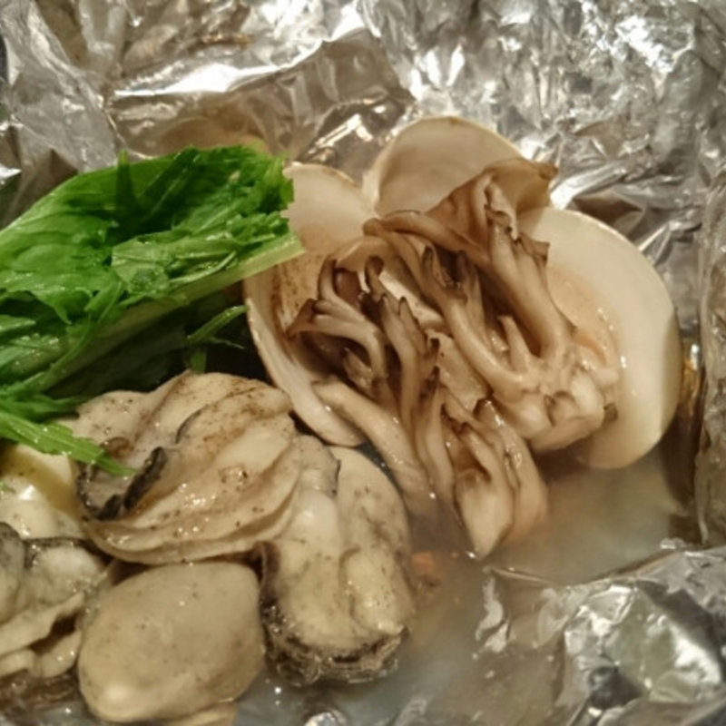 カキと蛤のホイル焼き(はまぐり庵)