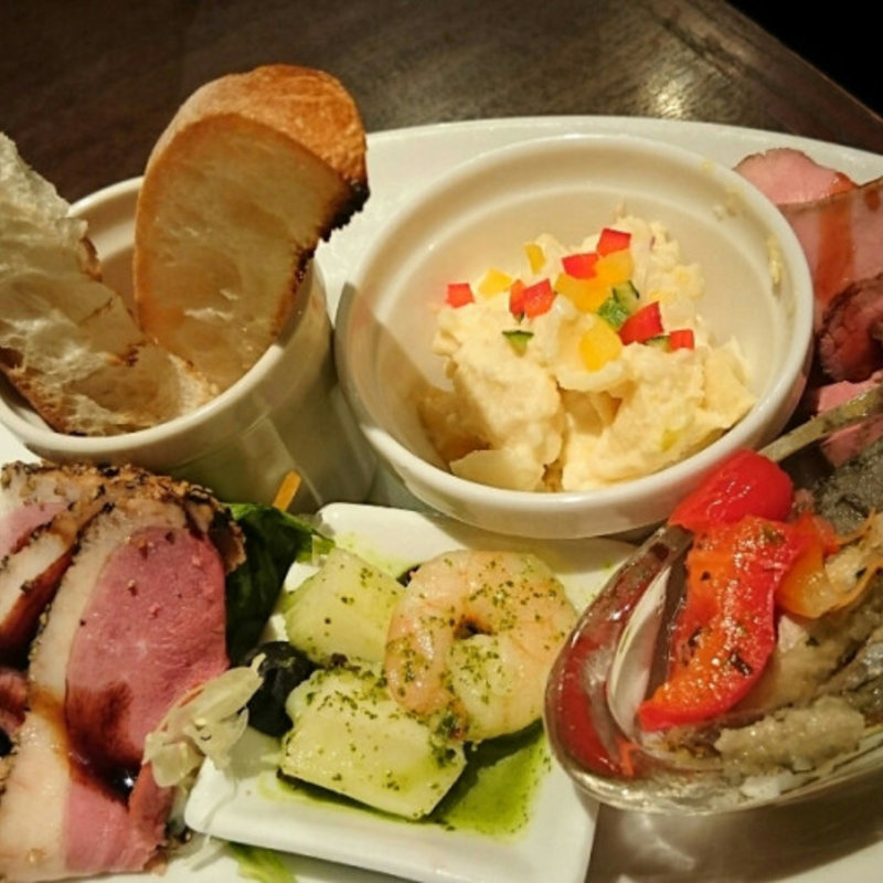 タパス盛り合わせ(マル デ ボッカ 大阪マルビル店 （Mar de Boca）)