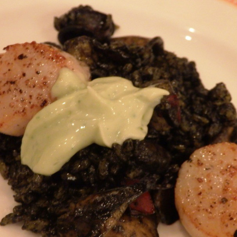 イカ墨のパエリャ(ヒラソル)