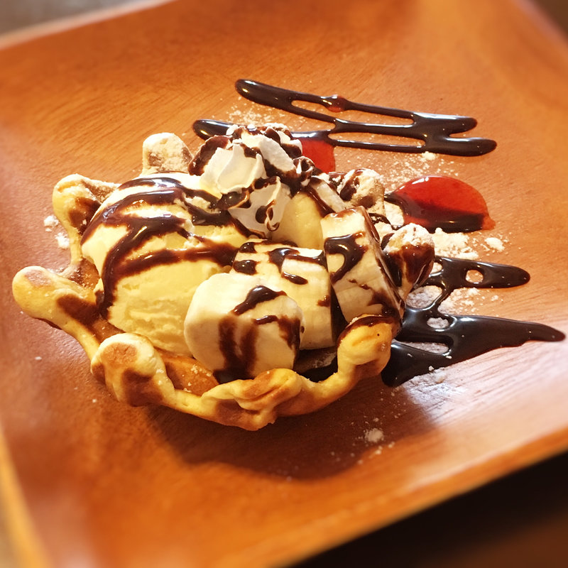 ワッフルボウル(チョコバナナ)(ママの作るごはん屋さん ASAKOめし)