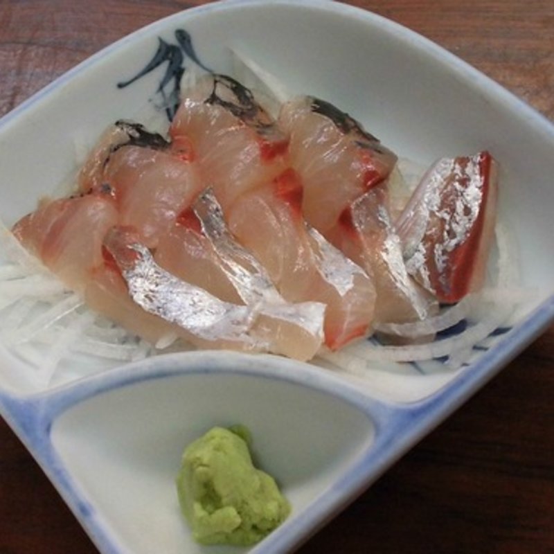 アジの刺身(花の山 )