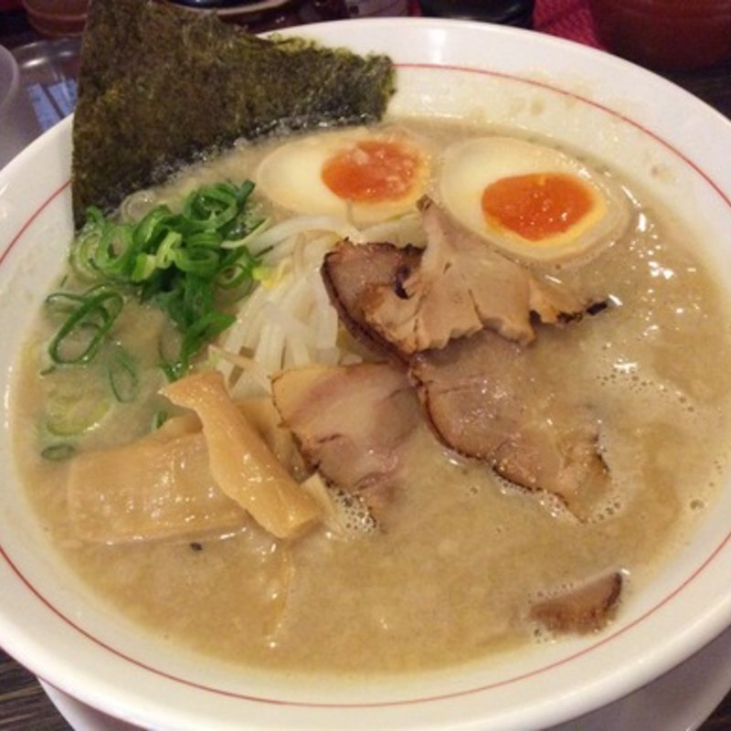 豚骨屋ラーメン(豚骨屋 )