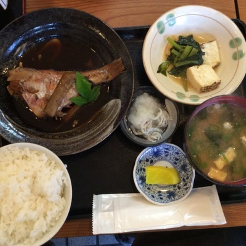 お魚定食(ごはん屋 たこ八食堂)