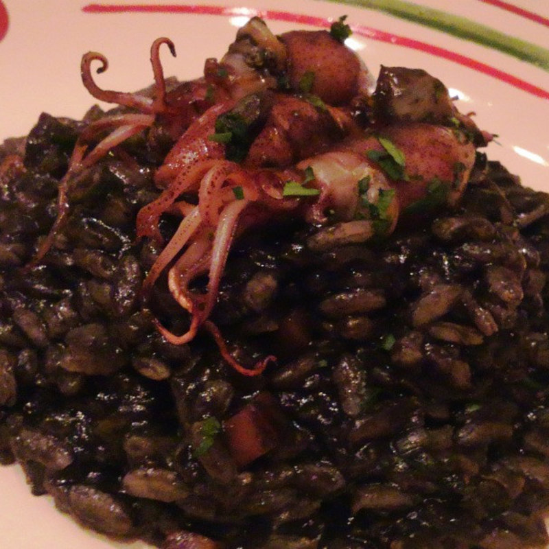 ホタルイカとイカスミごはん(エチョラ （ETXOLA）)