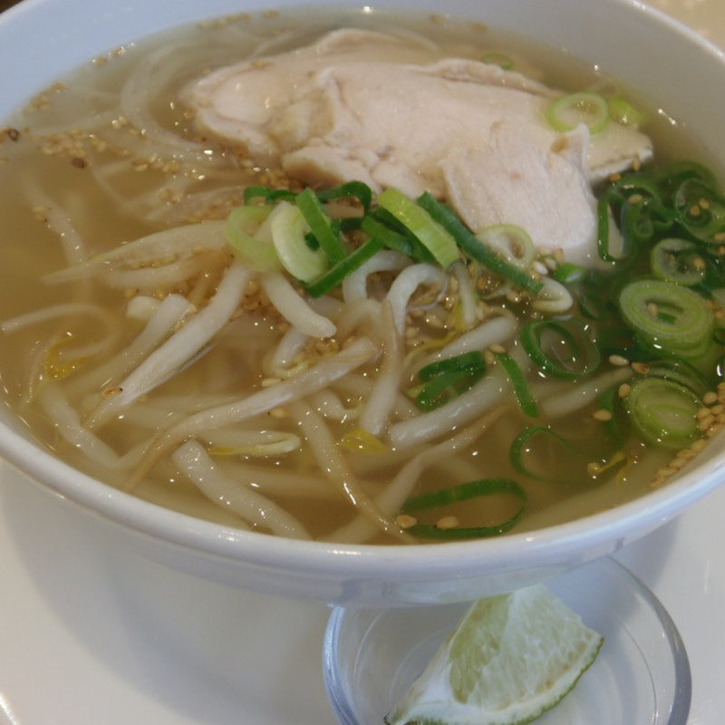 鳥肉のフォー(レストランみんぱく（国立民族学博物館）)