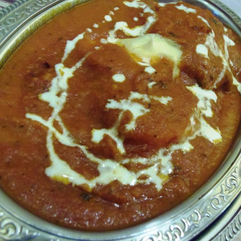 タンドリーチキンマクニカレー(骨付きグリルチキン) (マネリパヤン)