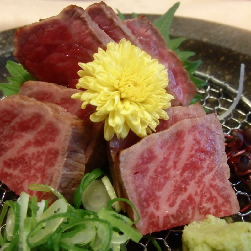 牛肉のたたき(炎の里 信楽の宿 小川亭)