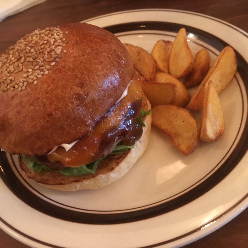 テリヤキチーズバーガー(CRITTERS BURGER)