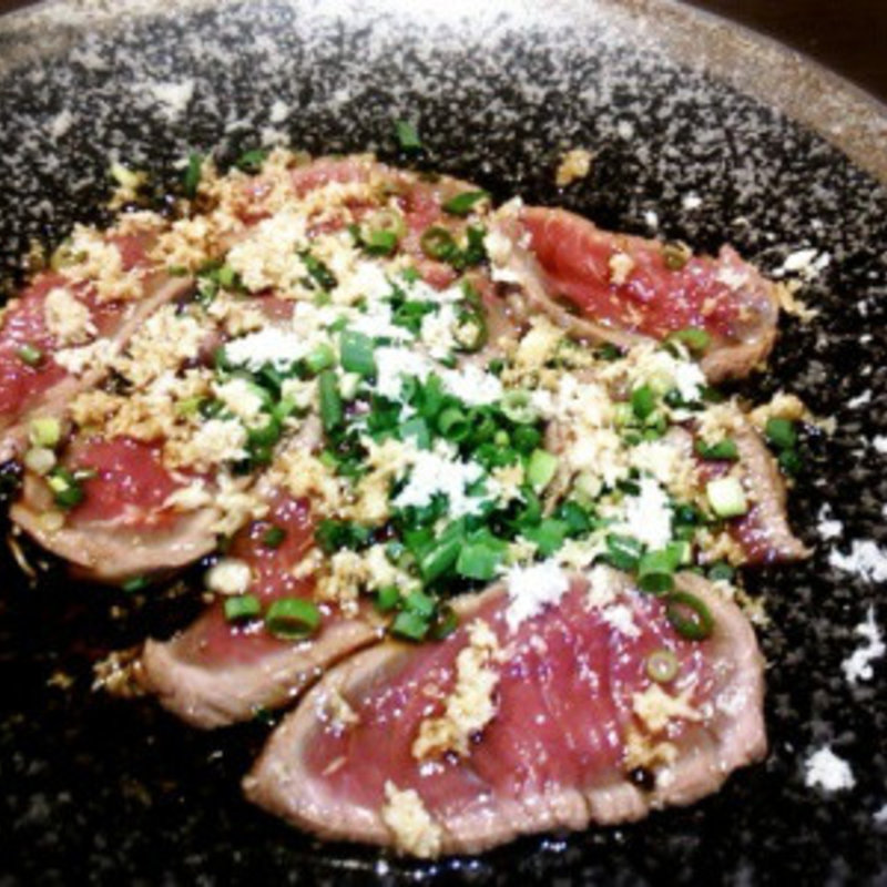 ローストビーフのカルパッチョ山わさび添え(かくれんぼ)