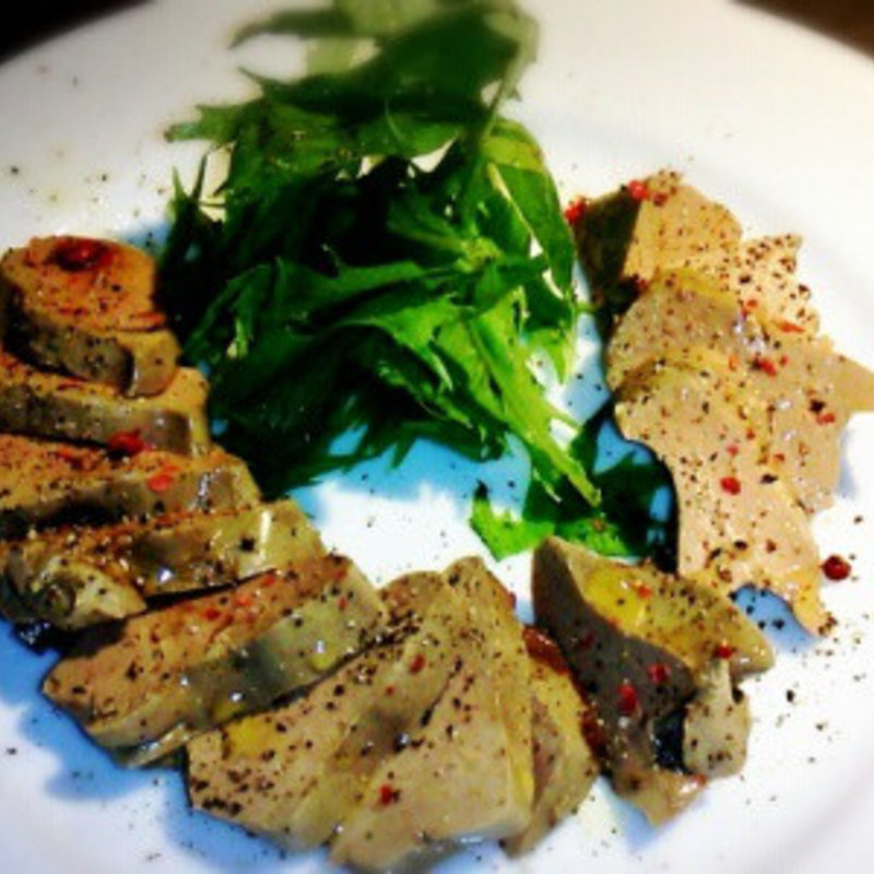 鶏白レバーのにんにく醤油漬け(鉄板焼き じゅって。)