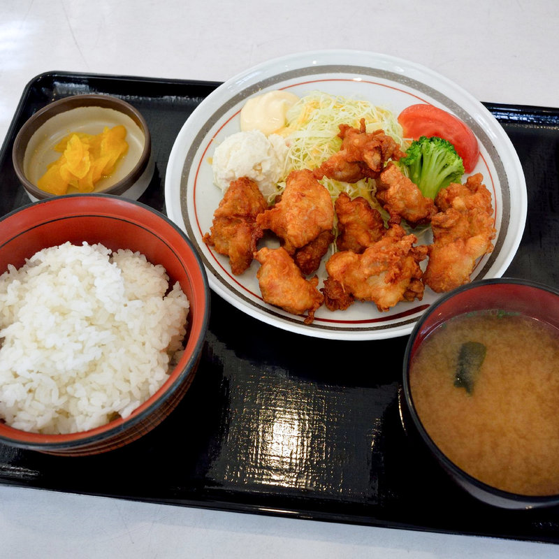 唐揚げ定食(つくし食堂 )